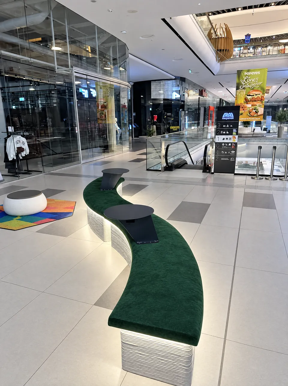 Interior benches, Mega Mall, Bucharest